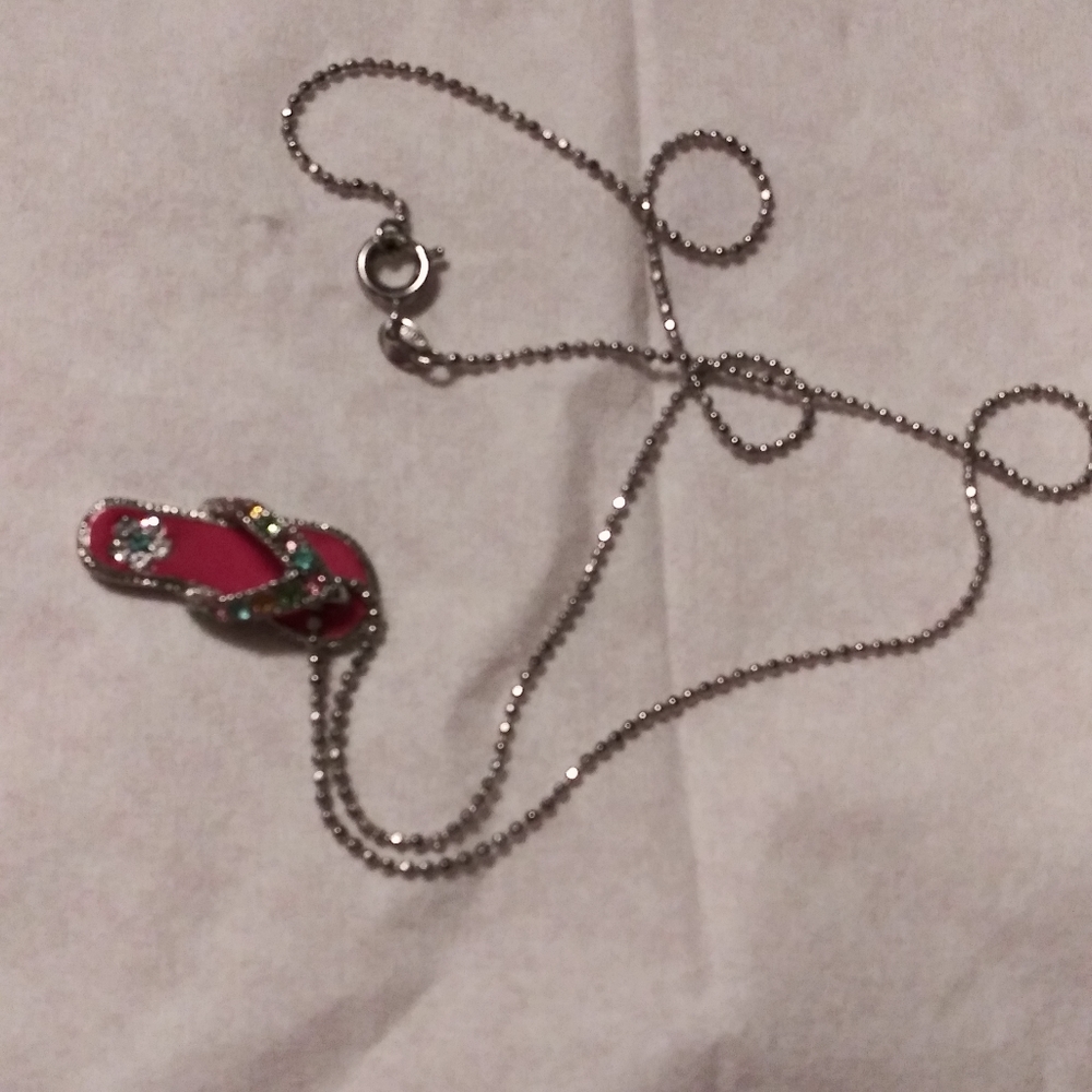 18k.gold plated necklace . New.